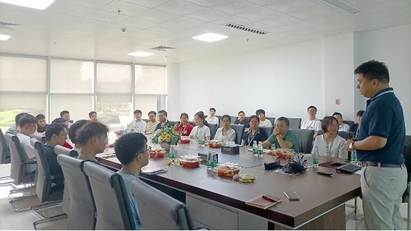 “暢談“新”聲，我與公司共成長(zhǎng)”